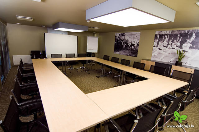Conference room - Diplomat style.jpg